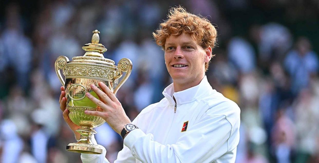 包含世界网球队横扫意大利网球队，克耶高斯制霸全场的词条