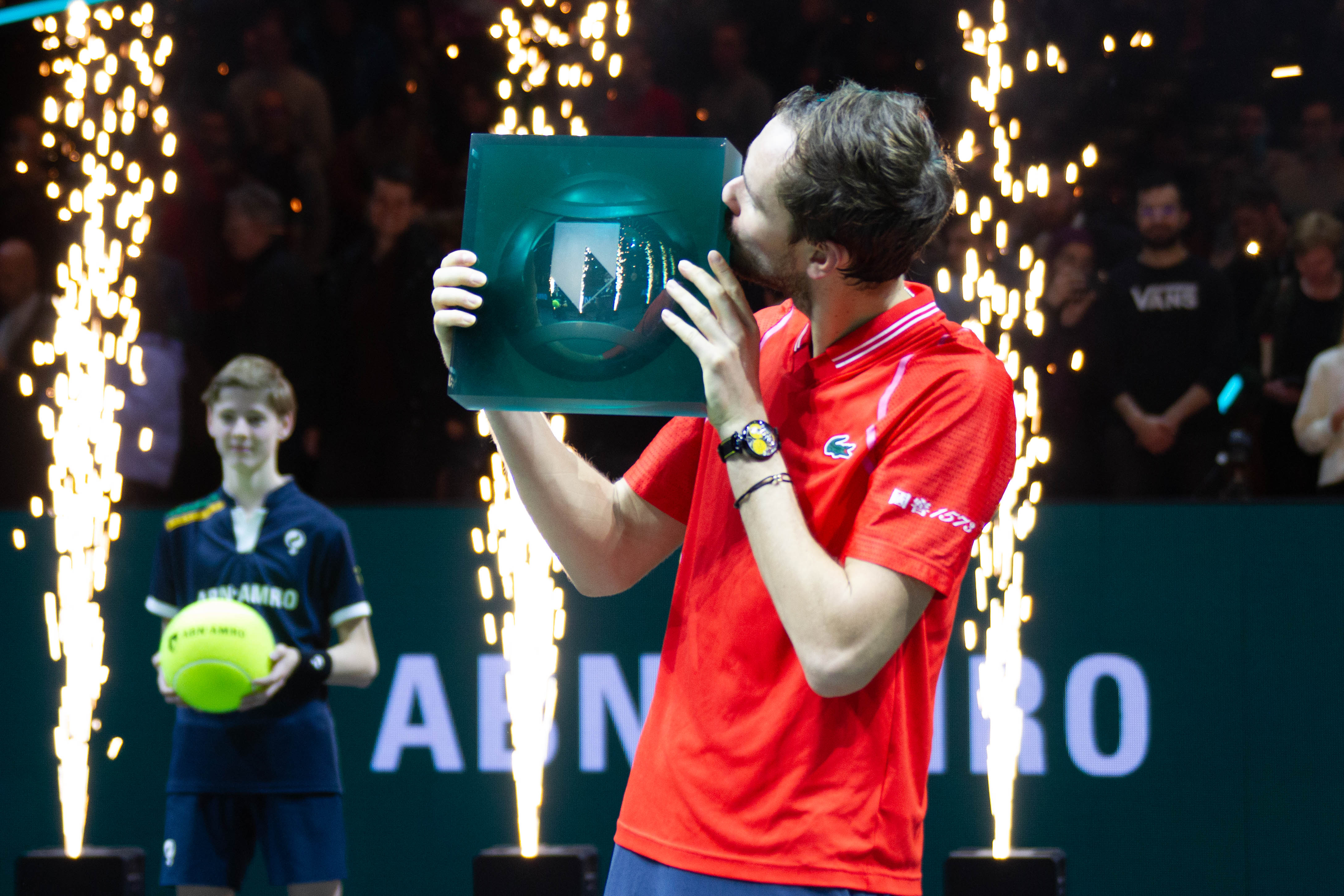 英国网球队鏖战美国网球队，梅德韦杰夫打破历史纪录