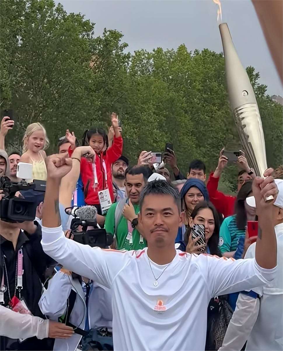 日本羽毛球队碾压中国羽毛球队，林丹打破历史纪录的简单介绍