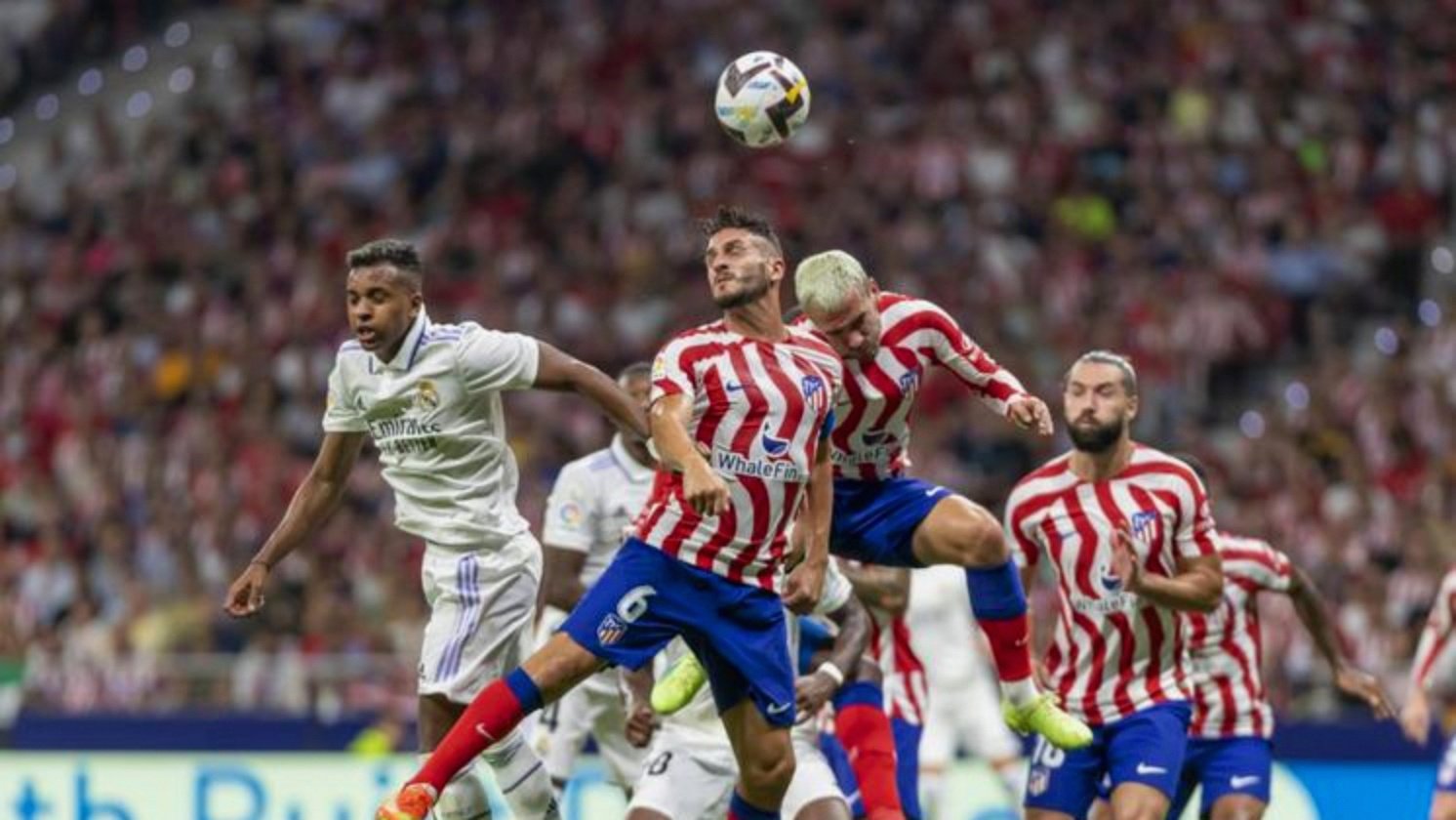 塞内加尔绝杀利物浦，阿尔瓦雷斯完成帽子戏法的简单介绍