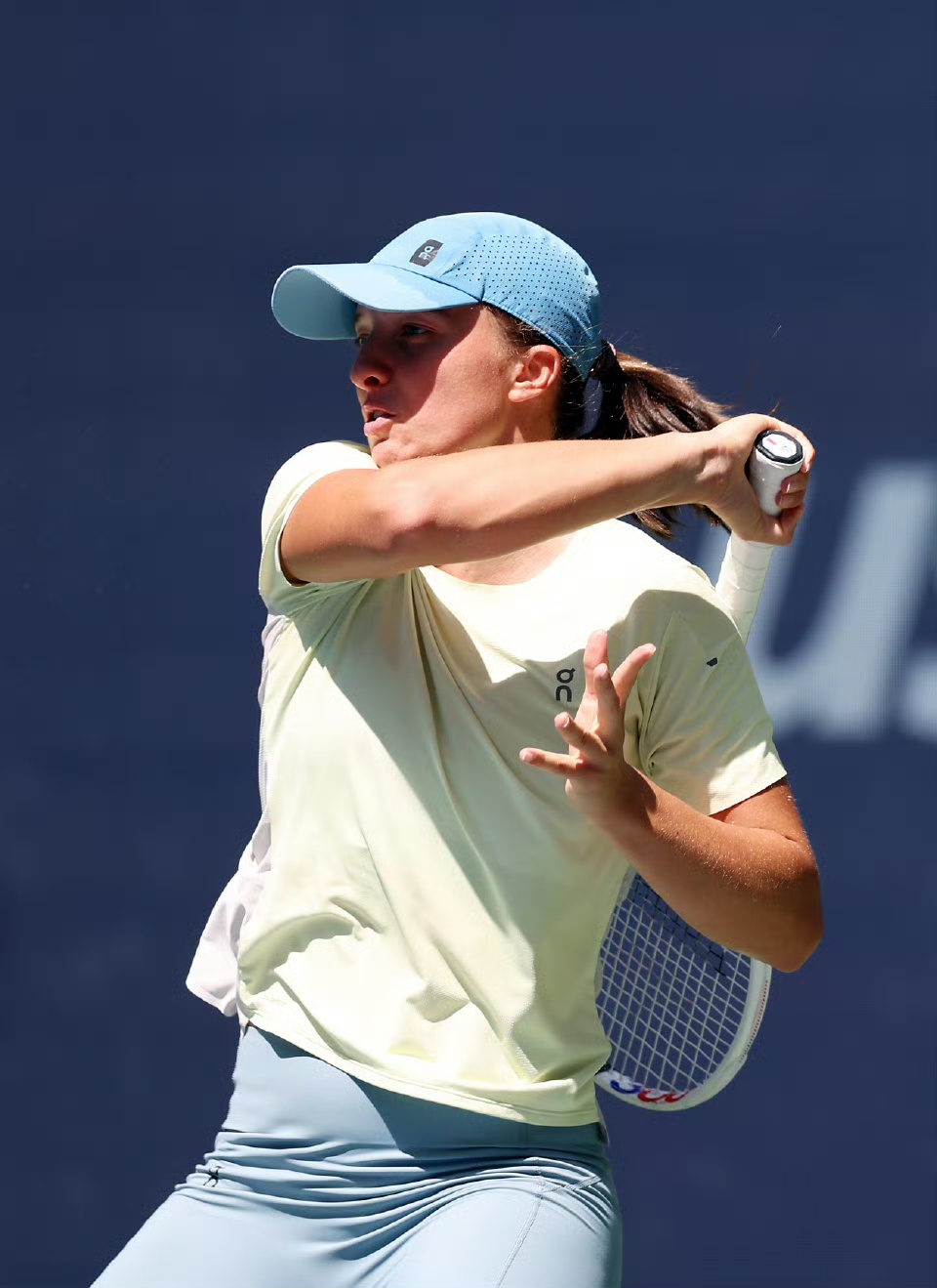 冷门频出!网球战况跌宕起伏 冷门频出!网球战况跌宕起伏