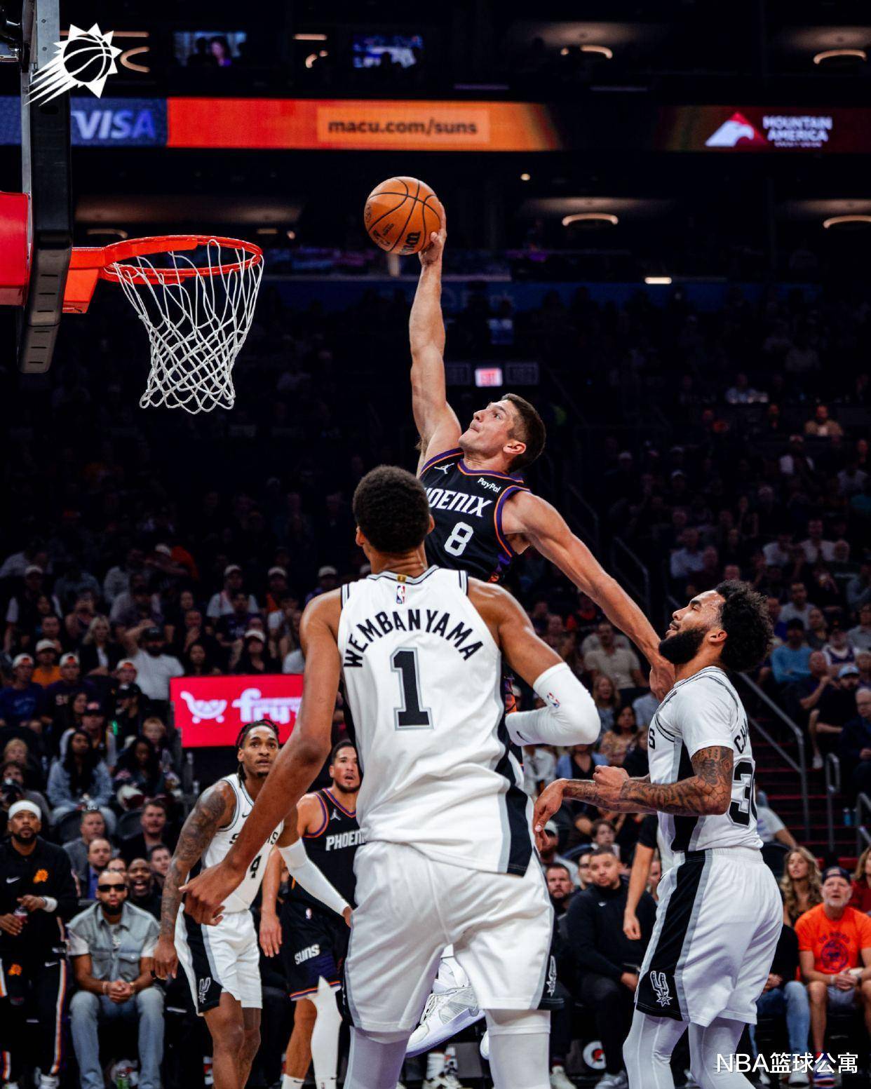 马刺逆转山西队,布克高光表现 马刺逆转山西队,布克高光表现