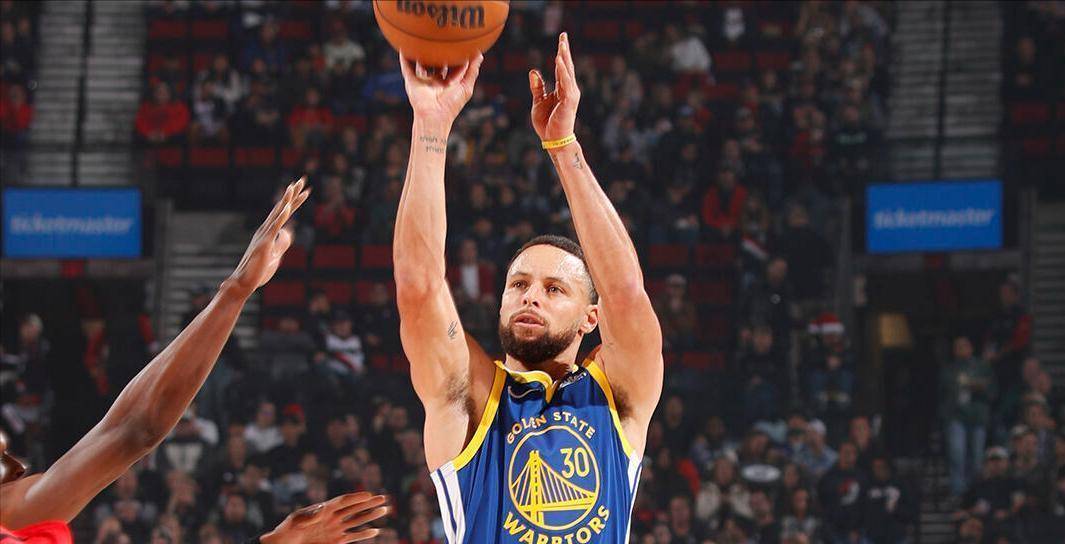 上海队碾压公牛,库里关键制胜 上海队碾压公牛,库里关键制胜