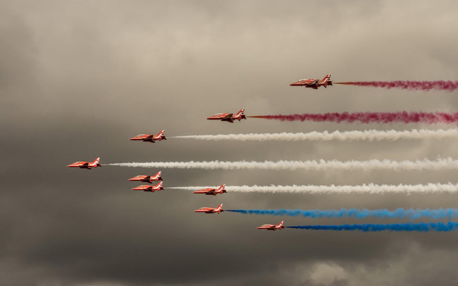 防守铁幕与孤胆英雄，竞技体育时代双星的美学对立