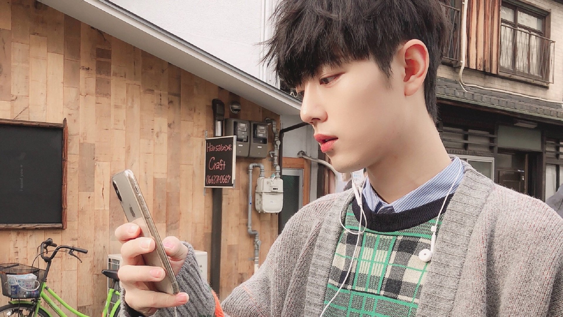 撕裂的赛场，当篮网冲垮活塞的瞬间，约基奇成为超维关键先生