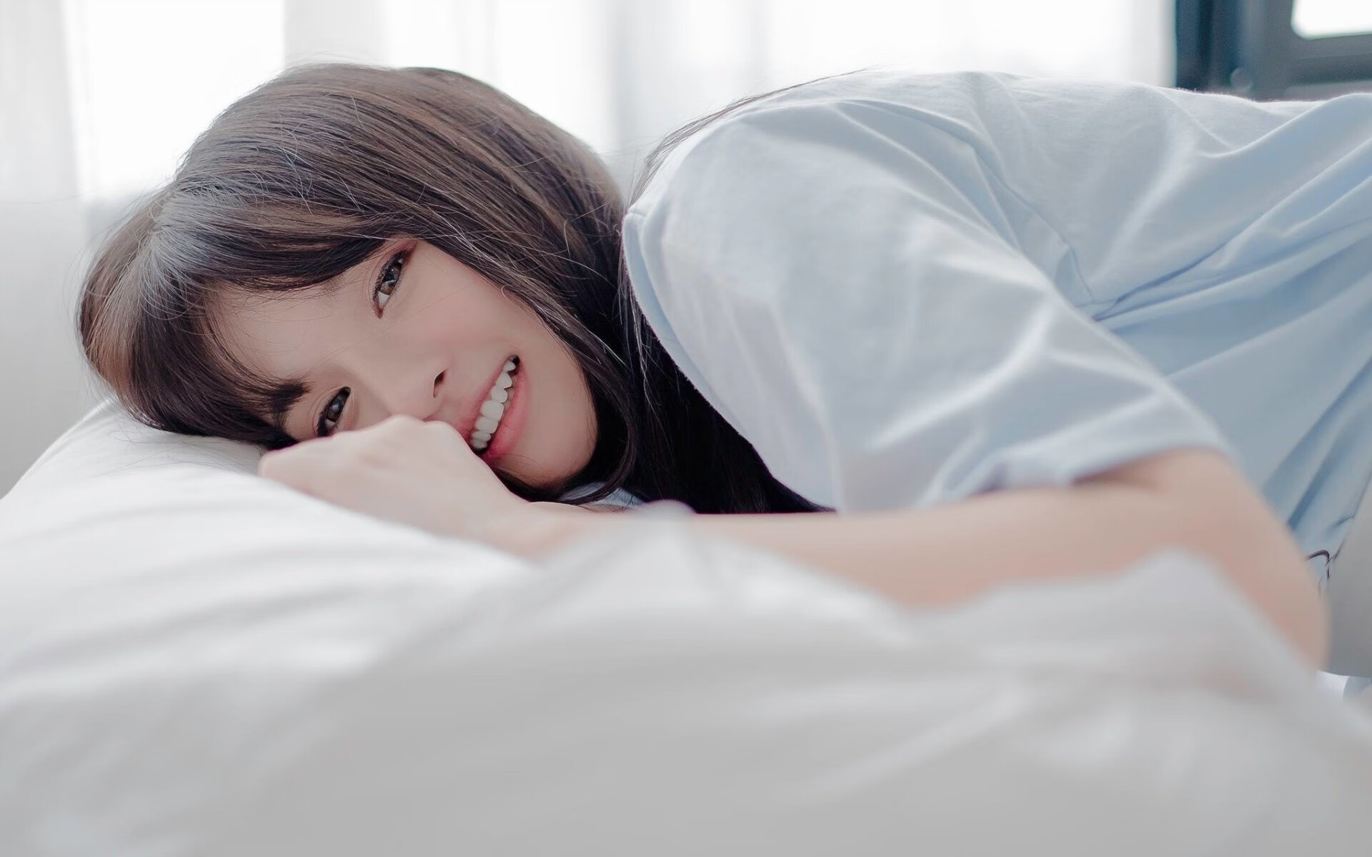 审判日，伊萨克以沉默之光撕裂希腊暗夜