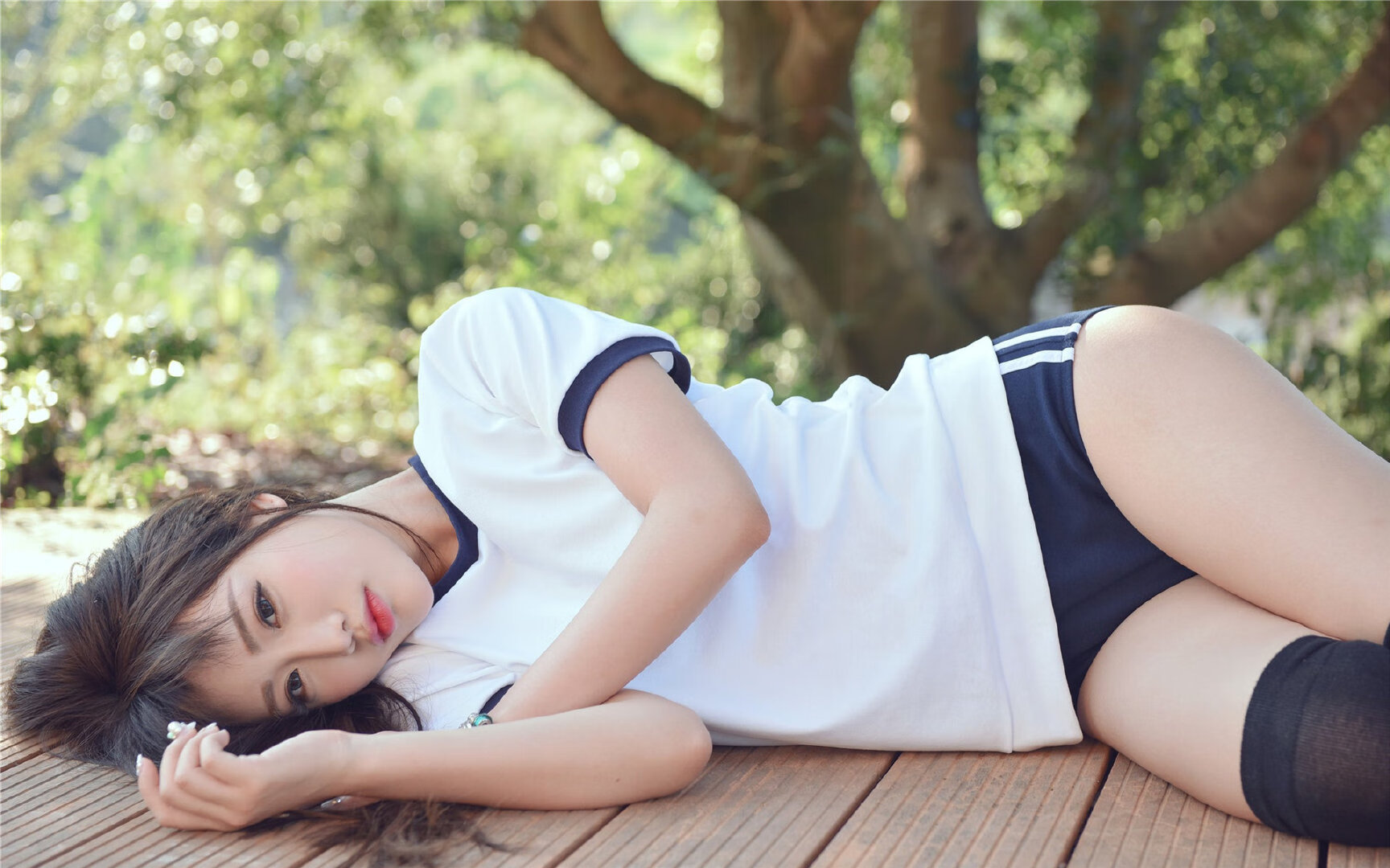 孤星耀世，塔雷米一剑封喉，2026世界杯B组波兰vs喀麦隆演绎唯一经典