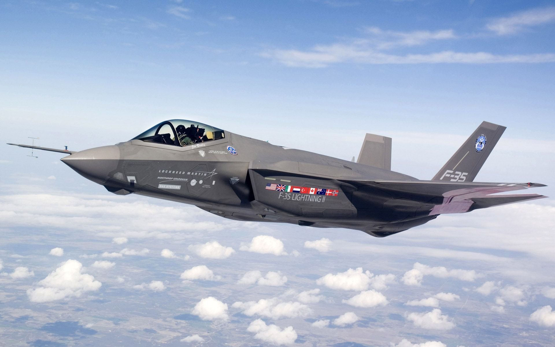 橙衣军团的黄昏，当罗马尼亚的钢铁洪流碾过郁金香之国，卢卡库加冕新上帝